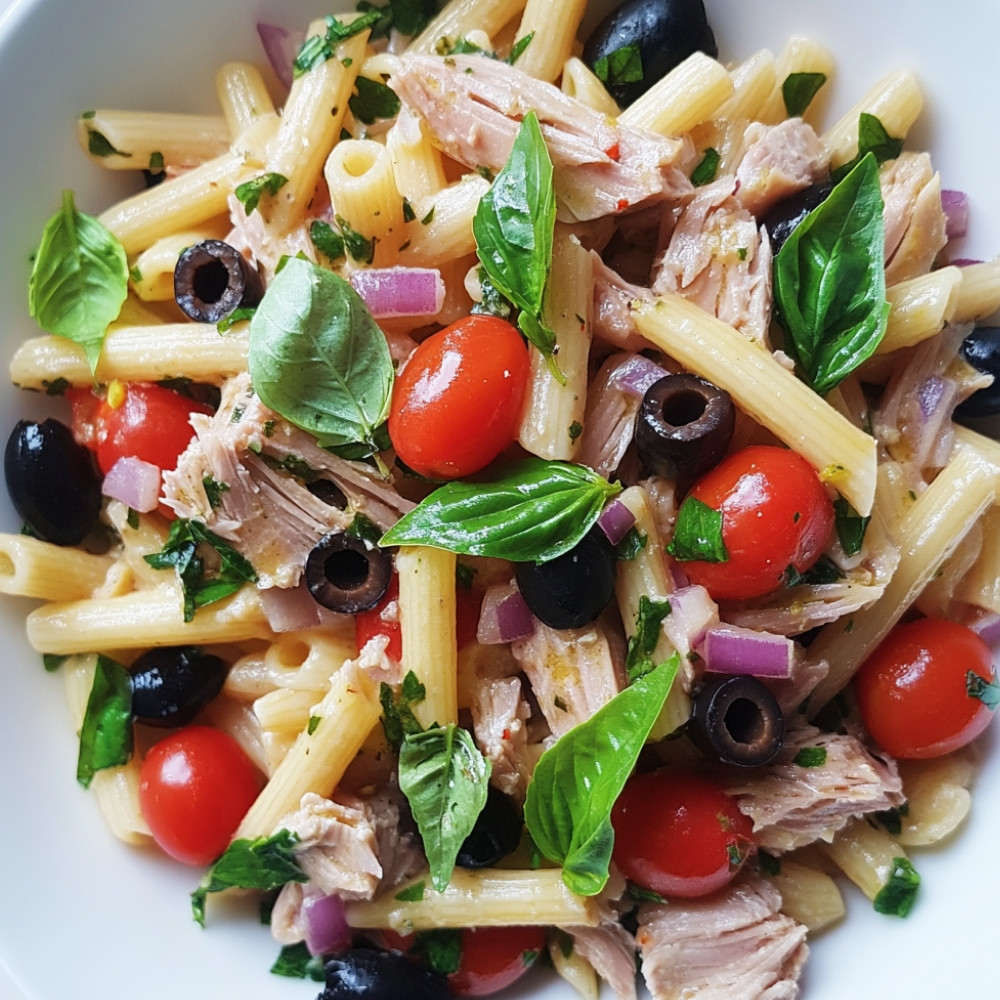 Salade de pâtes méditerranéenne au thon